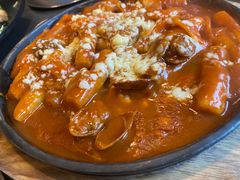 海鲜芝士炒年糕-MI WU FACTORY米屋美食工厂餐厅(绿地店)