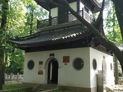 -汇龙潭
