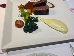 m9和牛西冷牛排-The V泽惟·低温慢煮料理