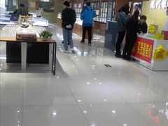 -现代眼镜批发城(台东三路店)