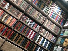 -钟书阁(群光广场店)