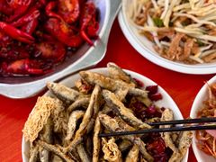 -丹水桥地锅鱼·翘嘴鲌·地方特色全鱼宴(丹江口大坝店)