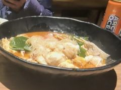 -万记麻辣烫国展总店