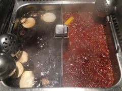 鸳鸯锅-海底捞火锅(万丰桥店)