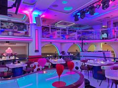 -巴特餐饮6加1音乐餐吧·新疆菜