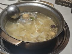-喃喃椰·糟粕醋·椰子鸡火锅(七堡花园店)