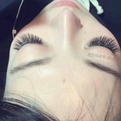 -爱空间美睫健康美甲