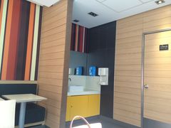 -麦当劳(友谊路得来速店)