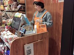 -来伊份(仙霞路二店)