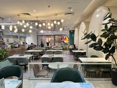 -丽莎沙拉轻食餐厅(国贸店)