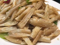 -铁锅炖灶台鱼老三炖鱼馆
