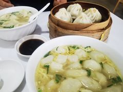 -绿杨馄饨临顿路店