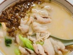 -明呈黄鱼面馆(斜土路店)