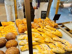 -Dough&Joe团憩(瑞虹天地月亮湾店)