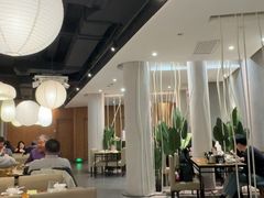 -莲餐厅·湖北菜·潜江小龙虾店(愚园路店)