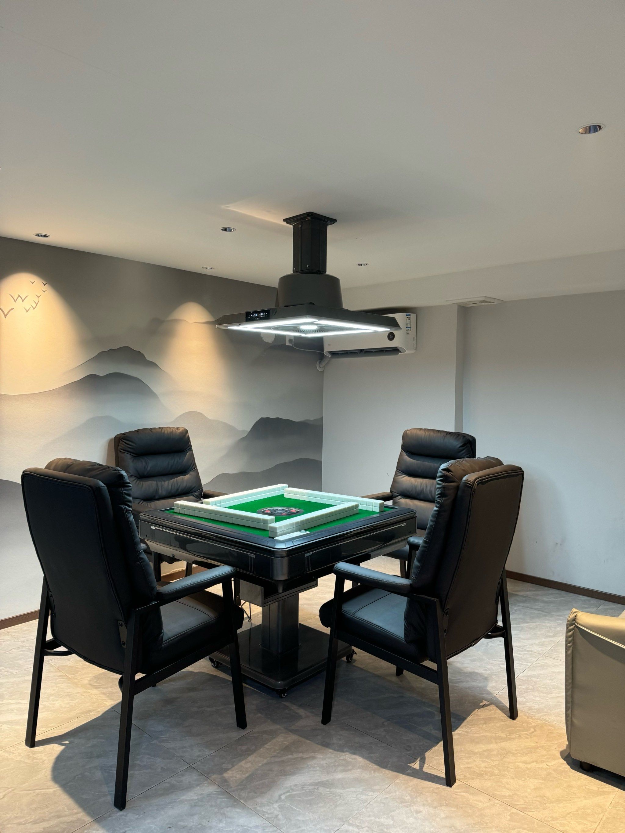 悠闲室内麻将局