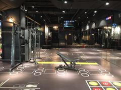 -VLines耀能运动24小时·月付制健身(京广桥店)