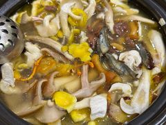 -菌之家·专业纯野生菌火锅·特色炒菌