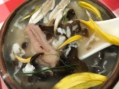 -龙桥私厨·姜花菊花过桥鱼·顺德菜(容桂店)