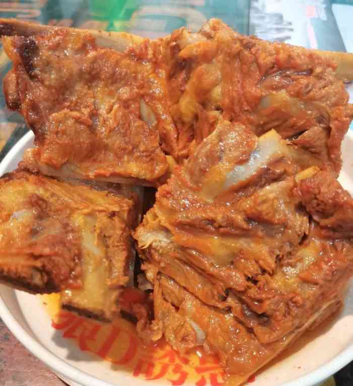 菜品:壓鍋扇貝肉老豆腐 肉段燒茄子 不一樣的鍋包肉 拆骨肉炒白菜 酥