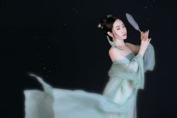 点击看大图 -盘子女人坊古装写真摄影(天津总店)