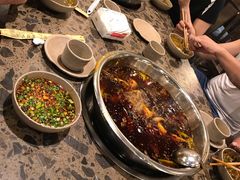 -肖肖酸萝卜鱼火锅(总店)