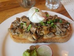 松露蘑菇吐司-Egg•Allday Brunch(襄阳北路店)