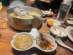 -领鲜潮牛鲜牛羊肉火锅(宏昌店)