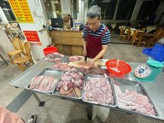 -标记美食新鲜猪杂(兴南大道店)