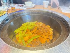-山河屯铁锅炖·非遗东北菜(南山店)
