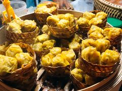 -席娜卡琳火车铁道夜市