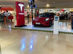 -TESLA 特斯拉(北京颐堤港体验店)
