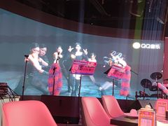 -粉墨特色菜·烧烤音乐酒馆