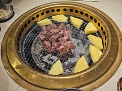 -蚂蚁洞·烤肉大营地(上海静安大悦城店)