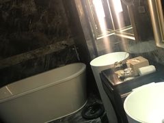 -榛悦隆堡成都酒店(春熙路太古里店)