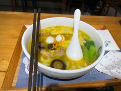 骨汤三鲜米粉-呷佬·长沙手工米粉(金沙江路店)