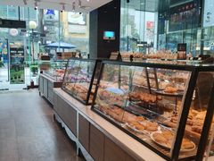 面包甜点陈列柜-巴黎贝甜(大宁国际商业广场店)