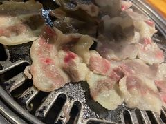 精品牛五花-唯成•韩国炭火烤肉 유성고기