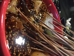 藤椒味的钵钵鸡-何师烧烤·香辣蟹·川菜·30年老品牌(太古里旗舰店)