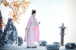 -九月鹰飞汉服摄影工作室