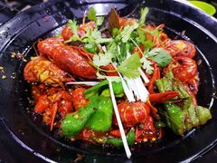 -虾弄弄海派小龙虾·牛羊蝎子火锅
