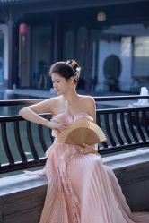 -卡米拉婚纱摄影工作室(金汇广场店)