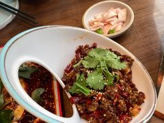 -有红鸡毛店·川菜(建设路店)