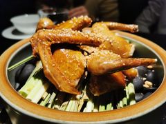 盐焗香茅乳鸽-小运河·公馆(国贸店)