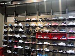 -UNDER ARMOUR(八达岭奥莱店)