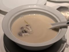 老坛酸菜煮望潮-荣轩(新荣记环球金融中心店)