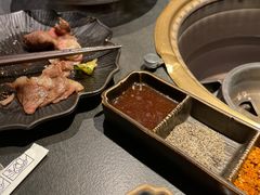 -铭牛烧肉·和牛海鲜自助(高新月牙湖店)