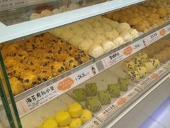 -金色麦甜糕点(面包.蛋糕.华苑店)