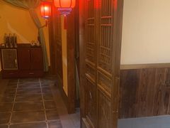 -乔家小院•非遗驴肉•青岛菜(滨河路店)