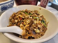酸包菜红薯粉-鲁哥饭店(富兴店)